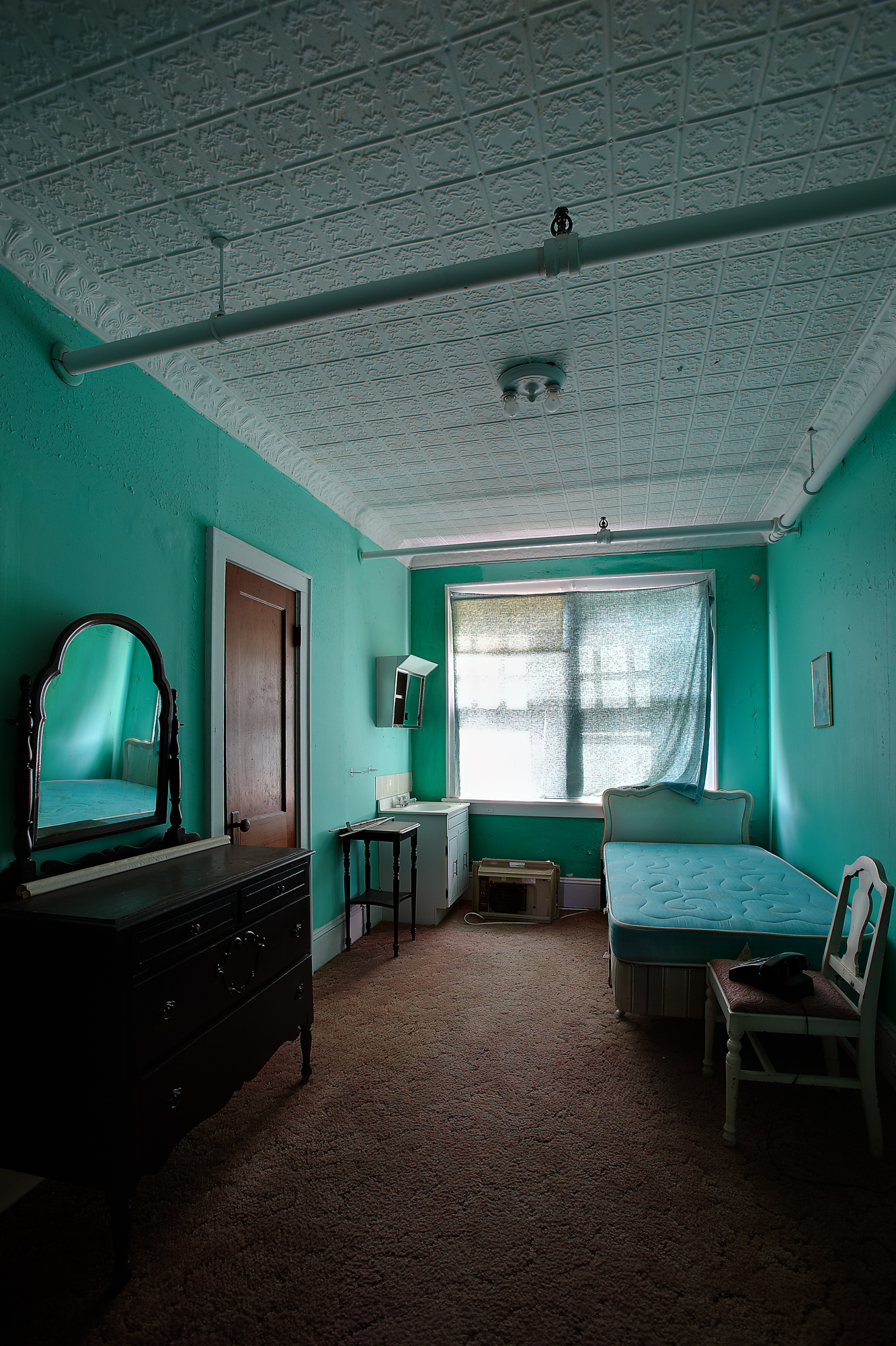 Single bedroom at the Adler Hotel