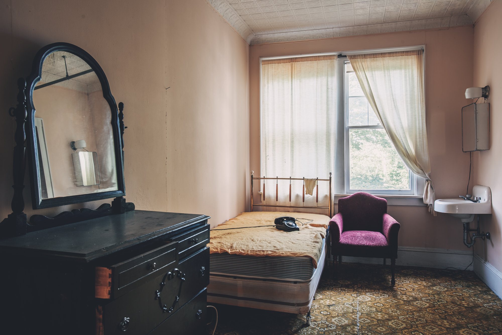 Single bedroom at the Adler Hotel