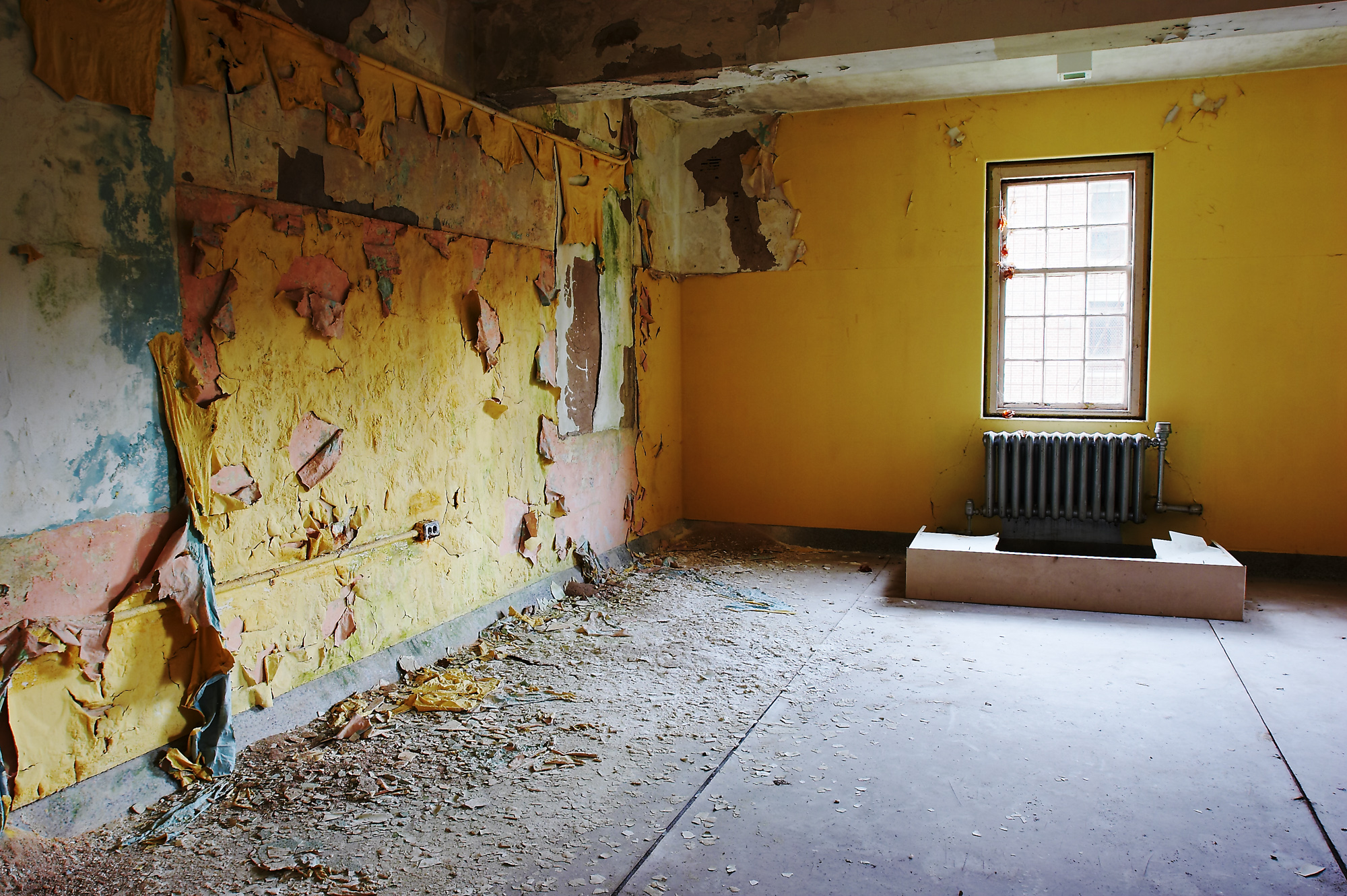 Yellow room in the memorial complex of Northampton State Hospital