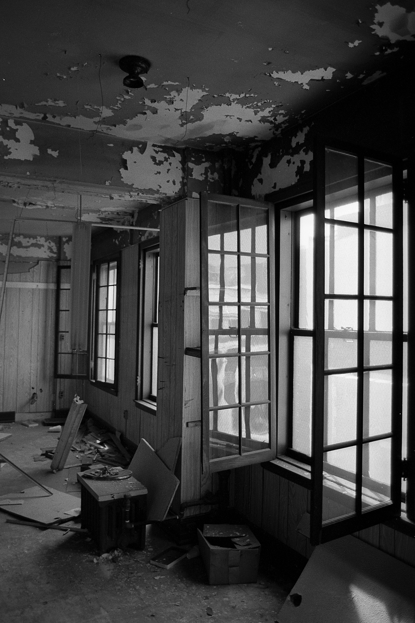 Windows in the Wurlitzer building in Detroit, MI