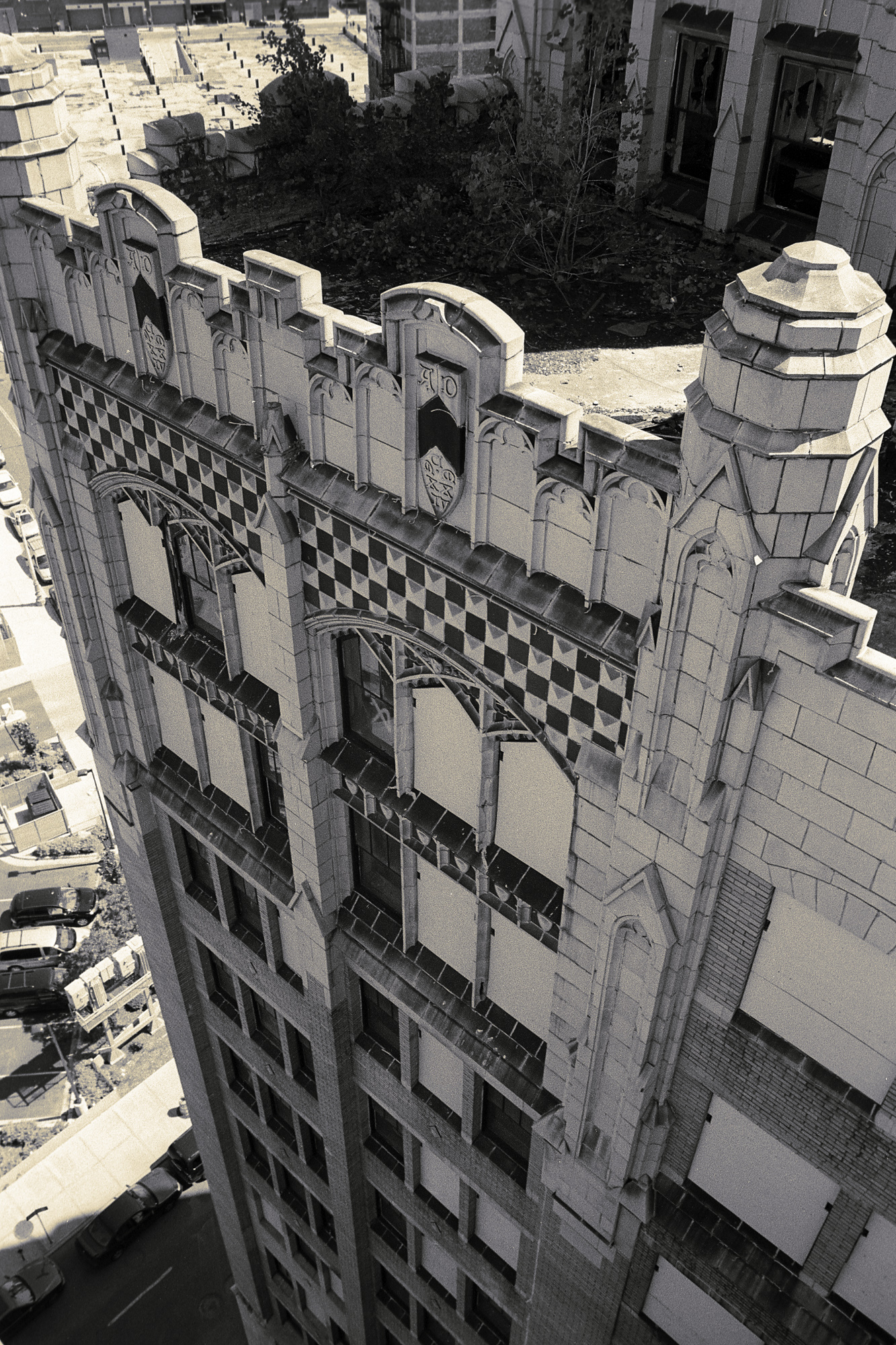 Exterior of the Metropolitan building as seen from the roof of the Wurlitzer building in Detroit, MI